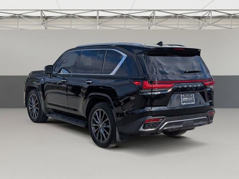 Used 2024 Lexus LX 600 F Sport image 10