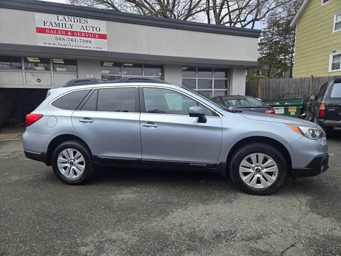 Used 2015 Subaru Outback 2.5i Premium image 13