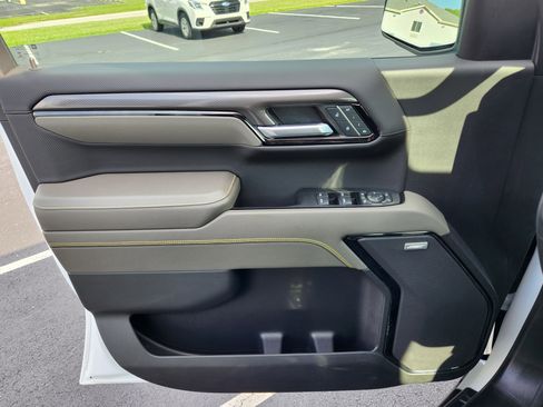 Used 2022 Chevrolet Silverado 1500 ZR2 w/ Technology Package image 23