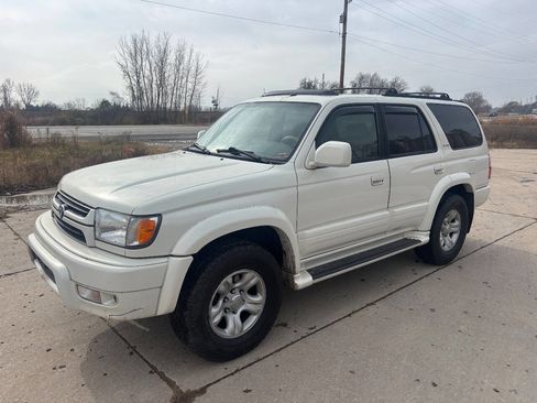 Used 2002 Toyota 4Runner Limited image 1