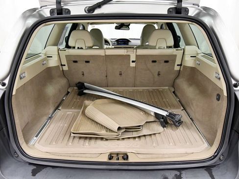 Used 2013 Volvo XC70 T6 AWD/4WD image 7