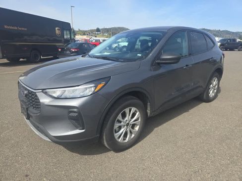 Certified 2025 Ford Escape Active image 1