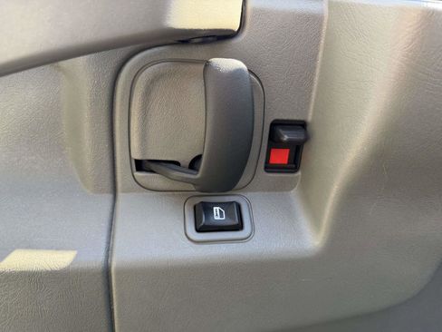 Used 2024 Chevrolet Express 2500 w/ Driver Convenience Package image 18