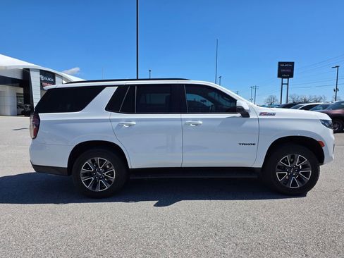 Used 2024 Chevrolet Tahoe Z71 w/ Luxury Package image 9
