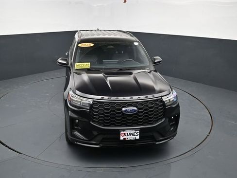 Used 2025 Ford Explorer ST-Line w/ ST-Line Street Pack AWD/4WD image 44