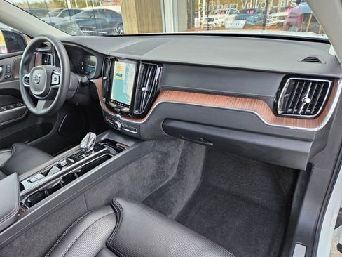 Used 2023 Volvo XC60 T8 Ultimate w/ Climate Package AWD/4WD image 23