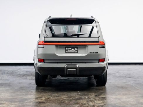 Used 2025 Lexus GX 550 image 17