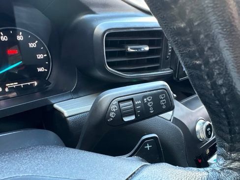 Used 2020 Ford Explorer XLT w/ Equipment Group 202A AWD/4WD image 23