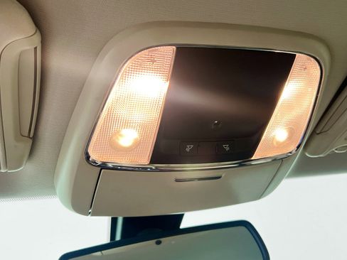 Used 2019 Chrysler 300 Touring L w/ Quick Order Package 22F image 22