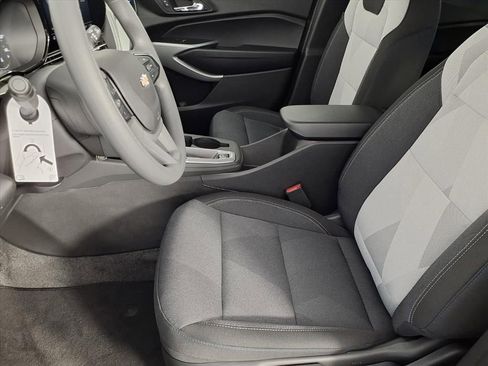 New 2026 Chevrolet Trax LS w/ LS Convenience Package image 14