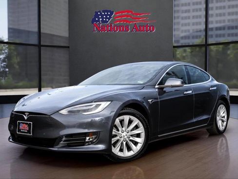 Used 2018 Tesla Model S 100D image 1