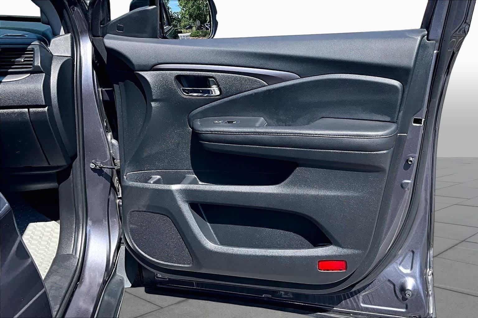 Used 2020 Honda Pilot EX-L image 23