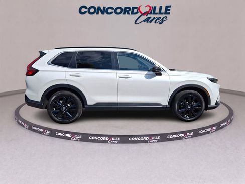 Used 2024 Honda CR-V Sport Touring image 7
