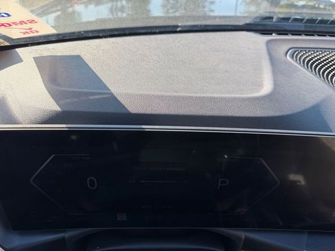 Used 2024 BMW 430i Convertible image 24