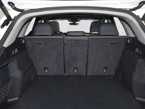 Used 2025 Audi Q5 Premium w/ Convenience Package image 6