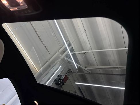 Used 2022 Mercedes-Benz CLA 250 4MATIC image 28