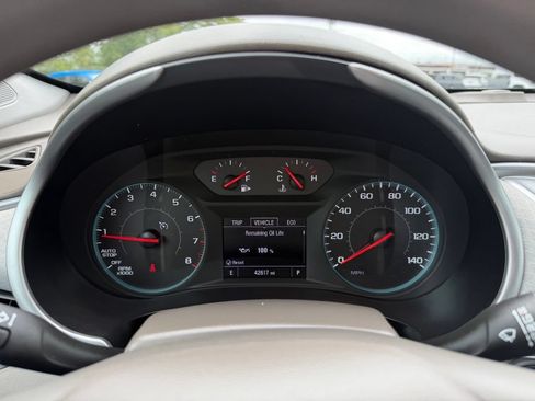 Used 2025 Chevrolet Malibu LT FWD image 16