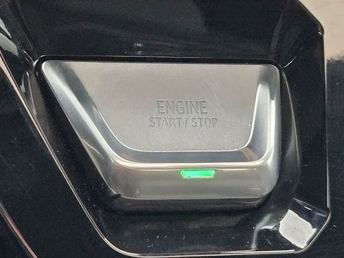 Used 2025 GMC Sierra 2500 AT4 w/ Technology Package image 33