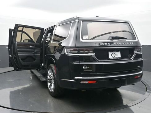 Used 2022 Jeep Grand Wagoneer Series II w/ Premium Group II AWD/4WD image 58