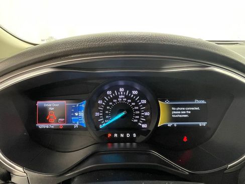Used 2019 Ford Fusion SE w/ Equipment Group 151A FWD image 18