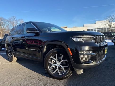 Used 2025 Jeep Grand Cherokee Limited w/ MOPAR Finishing Package image 1