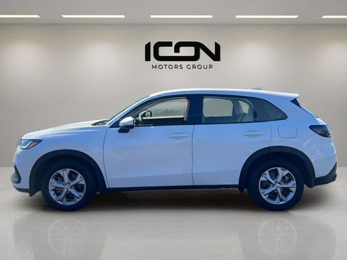 Used 2025 Honda HR-V LX image 2