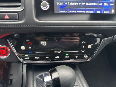 Used 2022 Honda HR-V EX image 25