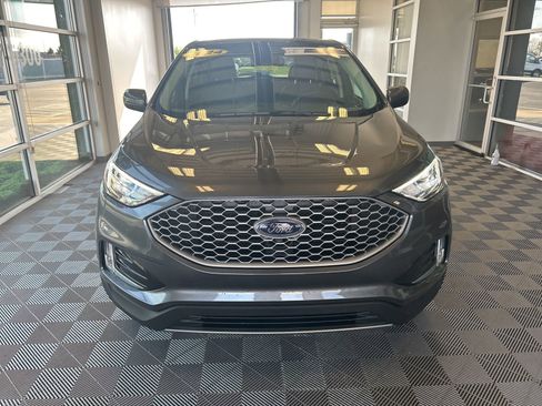 Used 2024 Ford Edge SEL w/ Convenience Package AWD/4WD image 2