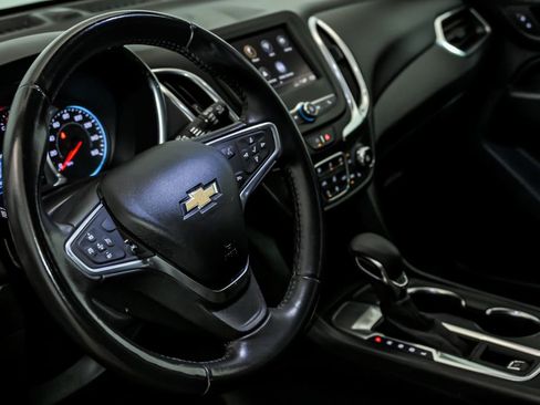 Used 2022 Chevrolet Equinox LT FWD image 11