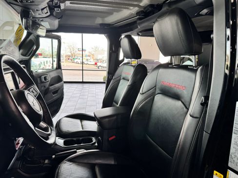 Used 2018 Jeep Wrangler Unlimited Rubicon image 11