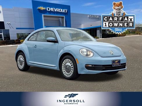 Used 2014 Volkswagen Beetle 1.8T FWD image 1