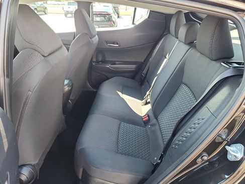 Used 2021 Toyota C-HR LE FWD image 10