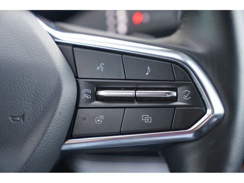 Used 2025 Chevrolet Equinox LT w/ Convenience Package II image 20