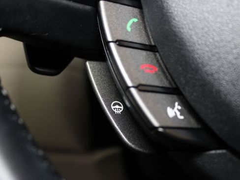 Used 2013 Land Rover Range Rover Evoque Pure Plus image 19