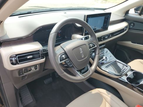 Certified 2023 Lincoln Nautilus Reserve w/ Equipment Group 201A AWD/4WD image 13