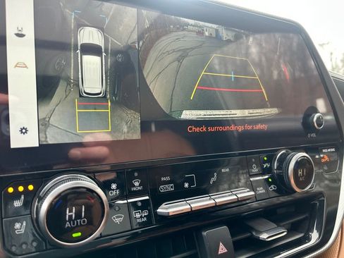 Used 2023 Toyota Highlander Platinum image 20