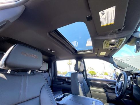 Used 2024 Chevrolet Silverado 3500 High Country w/ High Country Premium Package AWD/4WD image 25