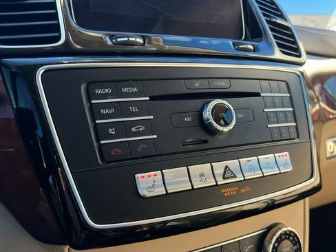 Used 2019 Mercedes-Benz GLS 450 4MATIC image 65