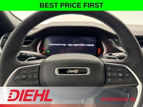 New 2026 Jeep Grand Cherokee Altitude AWD/4WD image 24