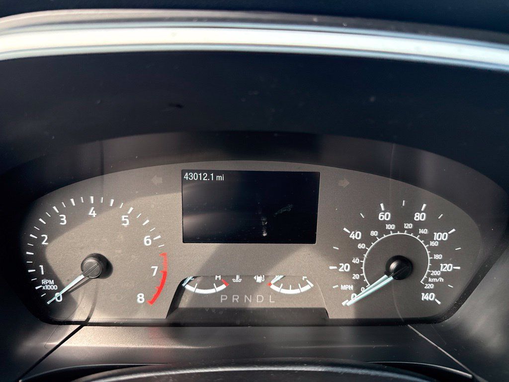 Used 2022 Ford Escape SE w/ Convenience Package FWD image 4