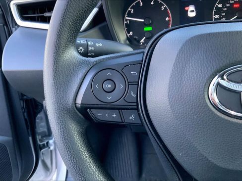 Used 2025 Toyota Corolla LE image 23