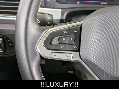 Used 2023 Volkswagen Atlas Cross Sport SEL AWD/4WD image 34