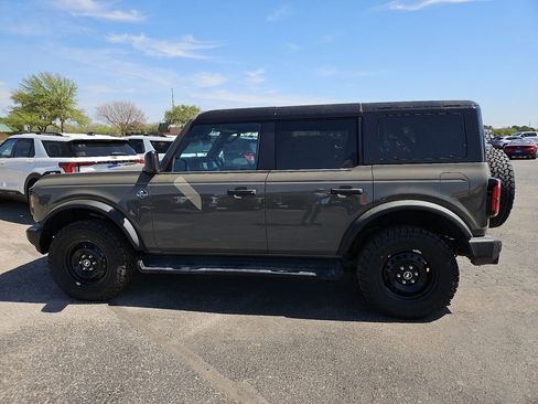 New 2026 Ford Bronco Outer Banks image 7