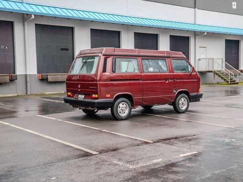 Used 1990 Volkswagen Vanagon GL image 3