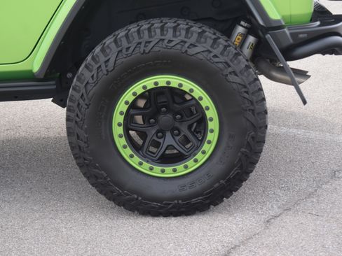 Used 2025 Jeep Wrangler Unlimited Rubicon 392 image 33