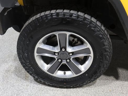 Used 2021 Jeep Wrangler Unlimited Sahara image 9