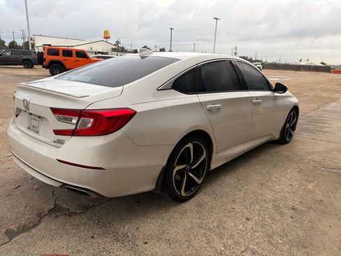 Used 2019 Honda Accord Sport image 5