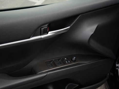 Certified 2024 Toyota Camry SE w/ Convenience Package image 20