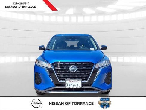 Certified 2025 Nissan Kicks Play S FWD image 2