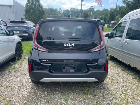 Certified 2024 Kia Soul LX w/ Option Group 015 FWD image 4